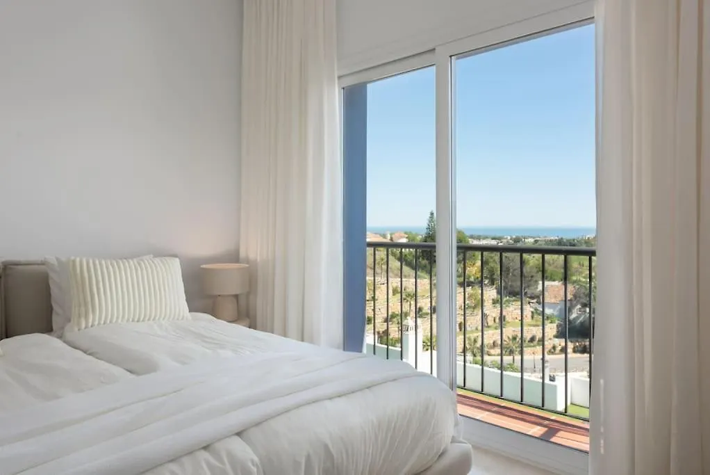 Gated Elegant Penthouse In Paraiso Pueblo Estepona 0*,  Hiszpania