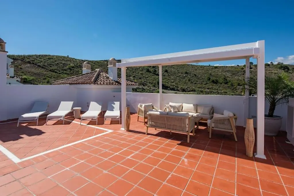 Apartament Gated Elegant Penthouse In Paraiso Pueblo Estepona